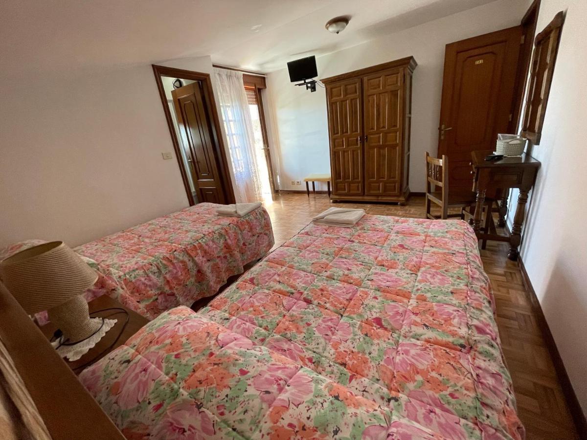 וילאנואבה דה ארוסה Hostal Restaurante Luz De Luna מראה חיצוני תמונה