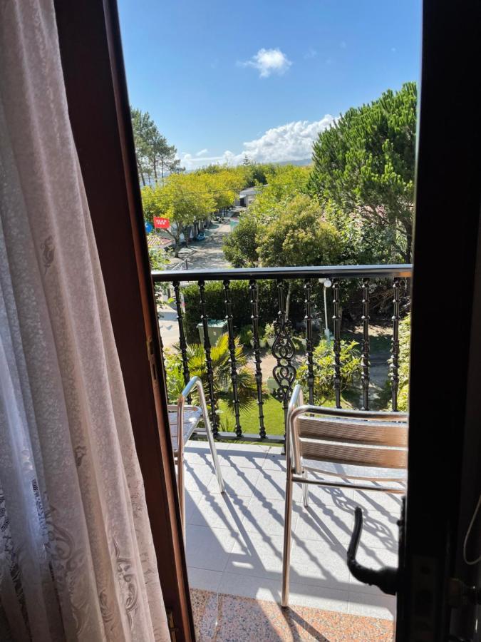 וילאנואבה דה ארוסה Hostal Restaurante Luz De Luna מראה חיצוני תמונה