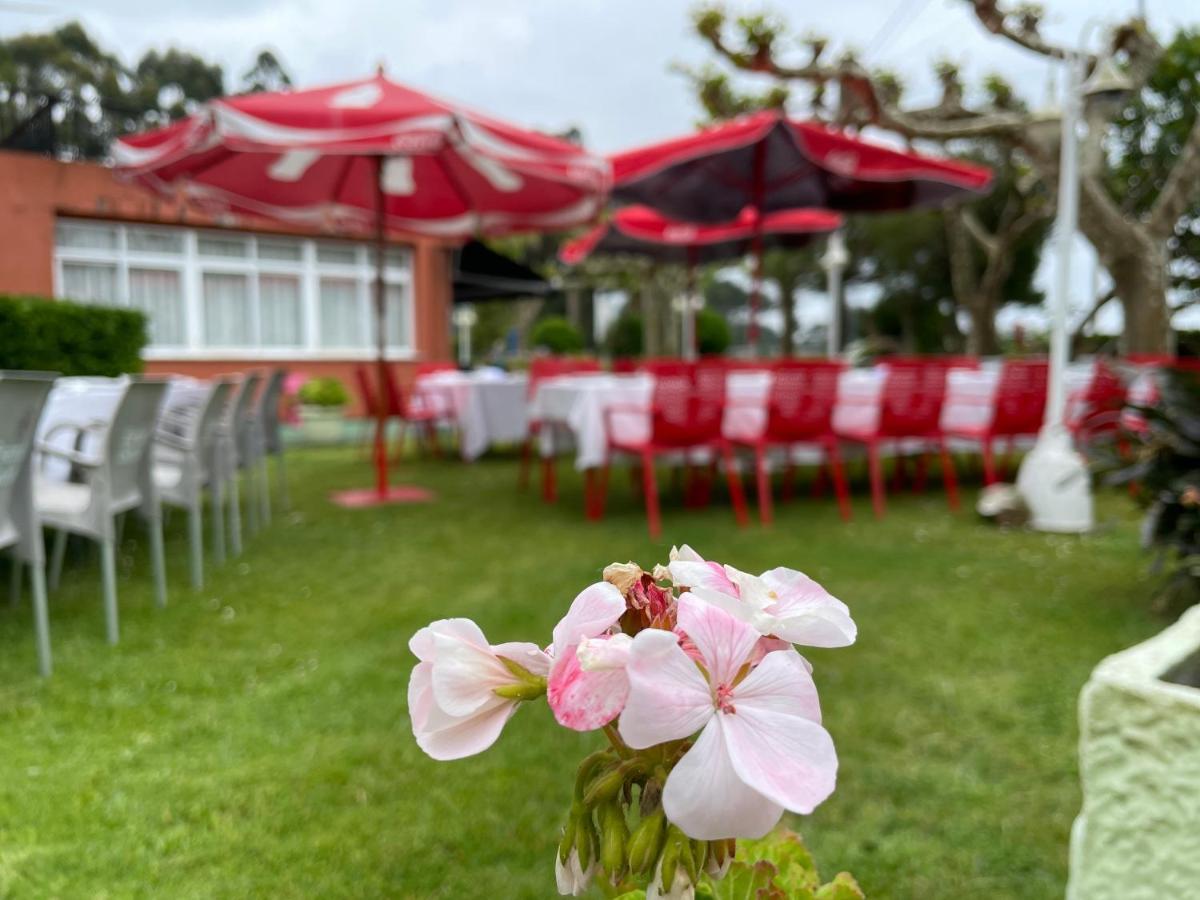 וילאנואבה דה ארוסה Hostal Restaurante Luz De Luna מראה חיצוני תמונה